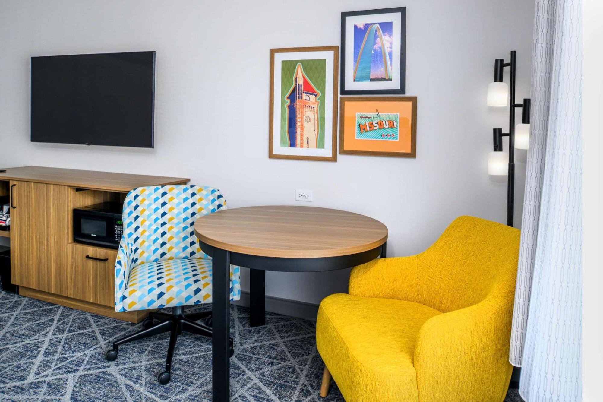 Hampton Inn By Hilton St Louis Airport Woodson Terrace Екстер'єр фото