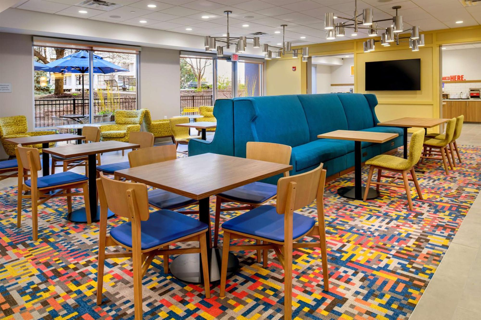 Hampton Inn By Hilton St Louis Airport Woodson Terrace Екстер'єр фото